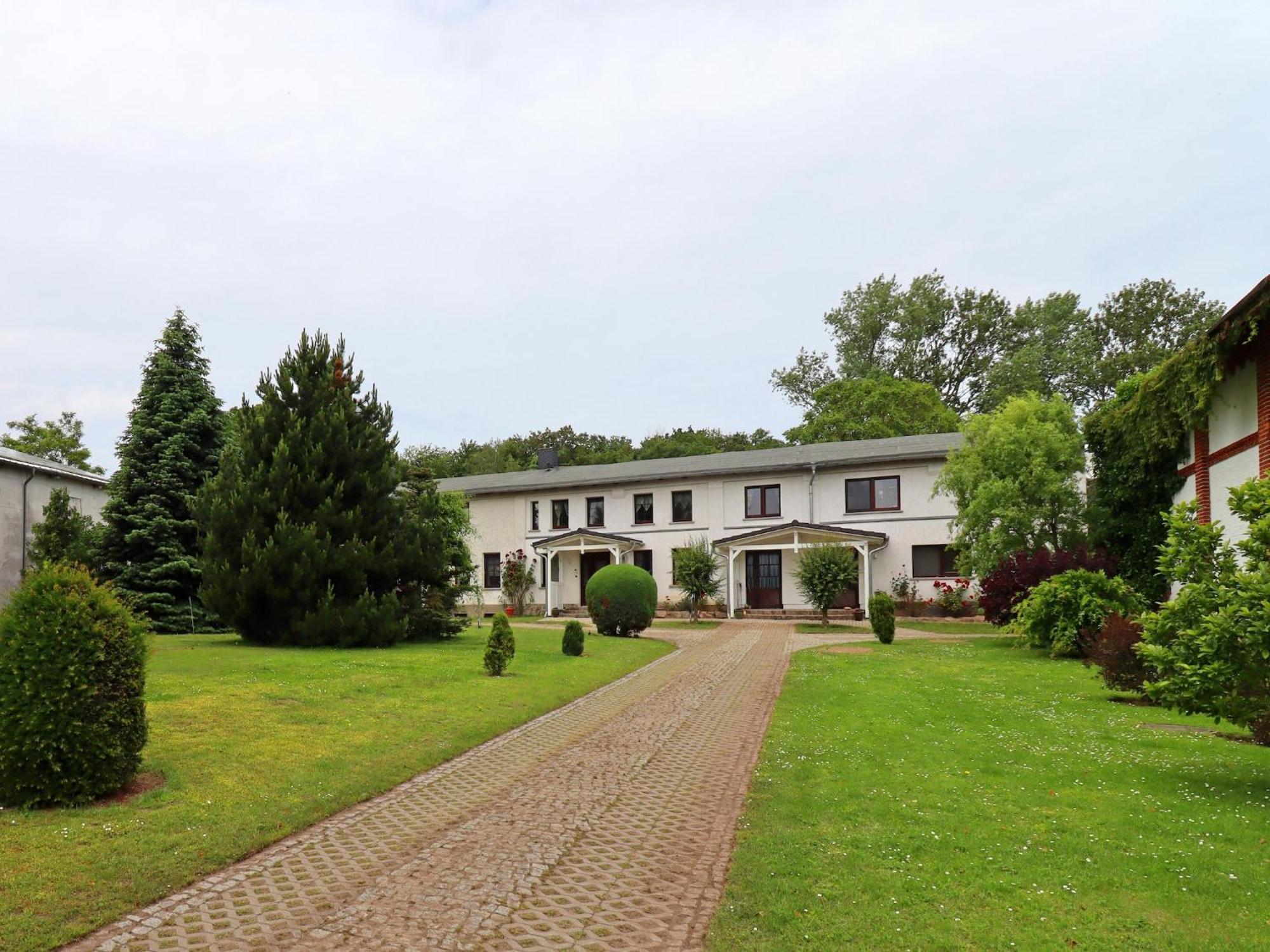 Inviting Apartment In Wendelstorf With Communal Garden Εξωτερικό φωτογραφία
